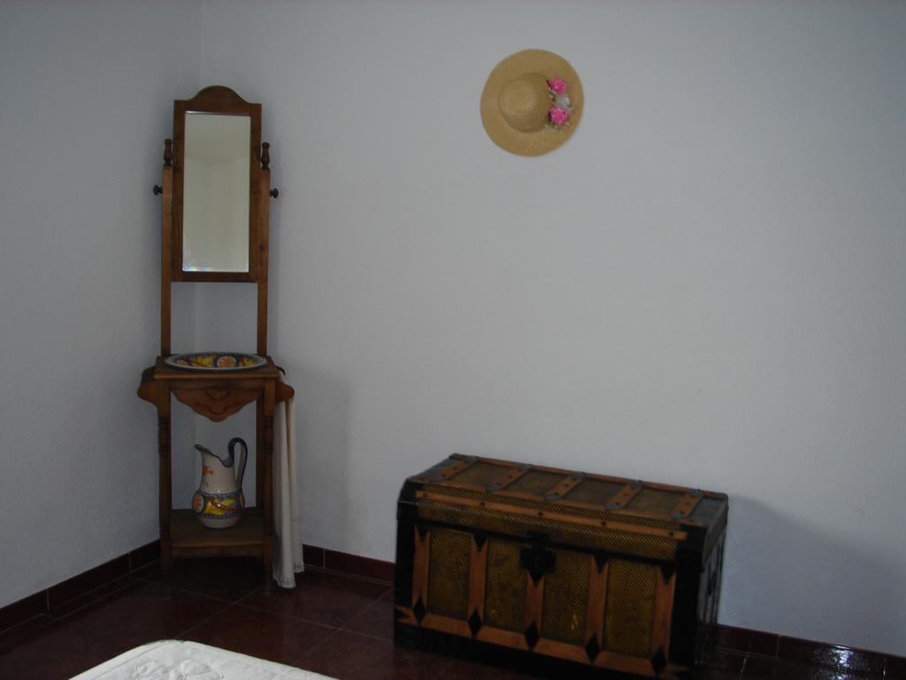 Ribatajada Apartamentos Serrano מראה חיצוני תמונה
