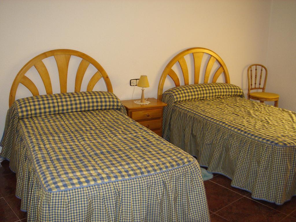Ribatajada Apartamentos Serrano מראה חיצוני תמונה