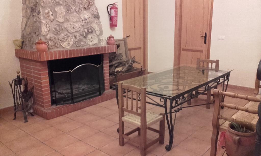Ribatajada Apartamentos Serrano מראה חיצוני תמונה